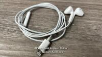 *APPLE EARPODS WITH LIGHTING CONNECTOR A1748 / NO SOUND FROM LEFT EAR / GOOD CONDITION
