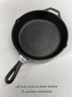 *LODGE L8SK3 26.04 CM / 10.25 INCH CAST IRON ROUND SKILLET/FRYING PAN / USED [3027]