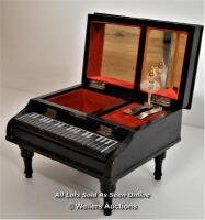 *JAPANESE BLACK LACQUER HAND-PAINTED & PEARL PIANO MUSICAL JEWELLERY BOX [LQD214]