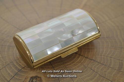 *TRINKET BOX WITH MOTHER OF PEARL LID [LQD214]
