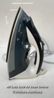 SPEED STEAM IRON - RAPID AND EFFORTLESS IRONING / POWERS AND HEATS UP / MINIMAL SIGNS OF USE