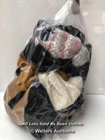 *BAG OF PRE-OWNED GLOVES, HATS AND SCARFS [45-14/04]