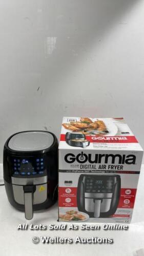 *GOURMIA 5.7L DIGITAL AIR FRYER WITH 12 ONE TOUCH COOKING FUNCTIONS / POWERS UP/MINIMAL SIGNS OF USE