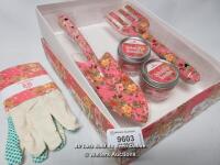 *X1 NEW THE GIFT BOX GARDEN SET INCL. X2 CANDLE AND GLOVES