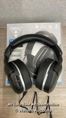 *TURTLE BEACH STEALTH 700 GEN 2 / BLACK / POWERS UP / SIGNS OF USE / DOESN'T APPEAR TO CONNECT TO BLUETOOTH