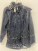 *PRE-OWNED: CANADA COLLECTION JACKET SIZE: 18