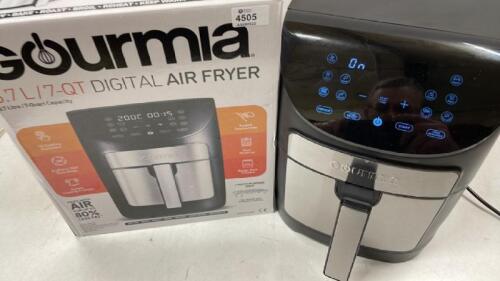 *GOURMIA 6.7L DIGITIAL AIR FRYER / POWERS UP, MINIMAL SIGNS OF USE