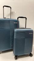*SAMSONITE STACK HARDSIDE LUGGAGE SET *20" & 27") / LARGE CASE ZIPPER TRACK DAMAGED / WHEELS AND HANDLES IN GOOD CONDITION, SIGNS OF USE, COMBINATION UNLOCKED