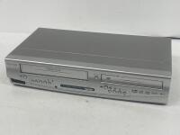 FUNAI DBVR-5500 DVD / VHS RECORDER / POWERS UP, NOT FULLY TESTED / WITHOUT REMOTE