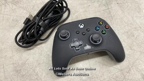 *POWER A ENHANCE WIRED CONTROLLER XBOX ONE/SERIES X / MINIMAL SIGNS OF USE / GOOD COSMETIC CONDITION