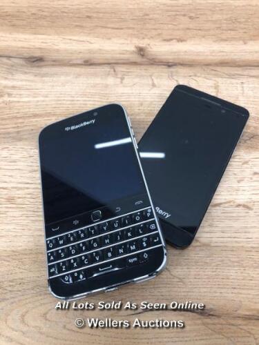*BAG OF X2 BLACKBERRY PHONES /S STL100-2 AND RHHM61LW/ BLACKLISTED / IMEI: 354897059690983 AND 359892055971318 [110-18/10]