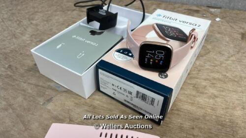 *FITBIT VERSA 2 SMARTWATCH / MINIMAL SIGNS OF USE / POWERS UP / NOT FULLY TESTED