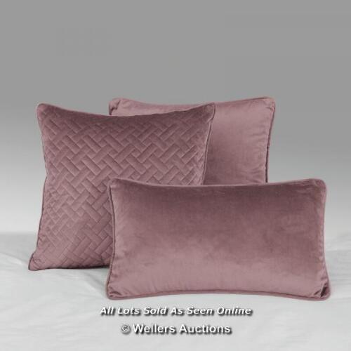 *AUGUST GROVE HOUSTON QUILTED CUSHION COVER / COLOUR: BLUSH [2985]