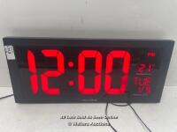 *18" DIGITAL LED CLOCK & THERMOMETER / POWERS UP/SIGNS OF USE
