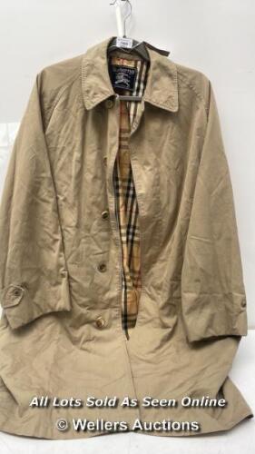 *BURBERRYS COMMANDER II PRE-OWNED COAT / NO SIZE SHOWN BUT COULD BE SIZE XL