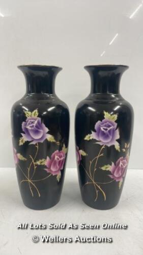 A PAIR OF EMPIRE WARE VASE, 32CM HIGH