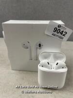 *APPLE AIRPODS / 2ND GEN / WITH WIRELESS CHARGE CASE / MRXJ2ZMA / POWERS UP / CONNECTS TO BLUETOOTH / PLAYS MUSIC