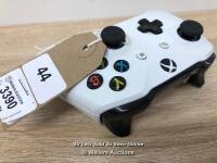 *MICROSOFT WIRELESS CONTROLLER FOR XBOX ONE / 1708 [44-04/11]