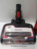 *SHARK IZ201UK ANTI HAIR WRAP CORDLESS VACUUM / POWERS ON WITH SUCTION & ACCESSORIES / SOME SIGNS OF USE - 2