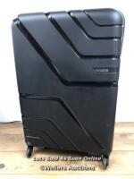 *AMERICAN TOURISTER JETDRIVER LARGE 4 WHEEL SPINNER CASE / DAMAGED ZIPPER, WHEELS AND HANDLES IN GOOD CONDITION, SIGNS OF USE, COMBINATION UNLOCKED