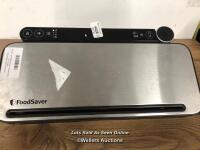 *FOODSAVER VACUUM SEALER - VS3190 / POWERS UP / SIGNS OF USE / DOESN'T INCLUDE ANY BAGS