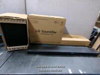 *LG SOUNDBAR SP8YA WITH WIRELESS SUB WOOFER / POWERS UP / WITH POWER CABLES / CONNECTED VIA BLUETOOTH / SOUNDS GOOD