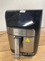 *GOURMIA 6.7L DIGITIAL AIR FRYER / POWERS UP / SIGNS OF USE / NO DIGITAL DISPLAY