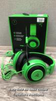 *RAZER KRAKEN GAMING HEADSET / POWERS UP AND CONNECTS, BOTH EAR PIECES WORKING