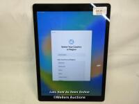*APPLE IPAD PRO / A1584 / 128GB / SERIAL: DLXQJ28YGMLL / I-CLOUD (ACTIVATION) UNLOCKED AND POWER UP TESTED