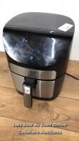 *GOURMIA 6.7L DIGITIAL AIR FRYER / MINIMAL SIGNS OF USE / POWERS UP, NOT FULLY TESTED / WITHOUT BOX