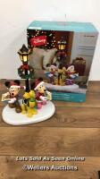 *DISNEY 15.5" (39.4CM) CHRISTMAS CAROLER TABLE TOP ORNAMENT WITH LIGHTS & SOUNDS / APPEARS NEW, OPEN BOX / NOT FULLY TESTED / WITH BOX