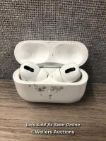 *APPLE AIRPODS PRO / WITH CHARGING POD / MWP22ZM/A / POWERS UP, NOT CONNECTING TO BLUETOOTH