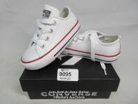 *NEW CONVERSE ALL STAR KIDS SHOES SIZE: 6