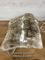 *DREAMLAND RELAXAWELL DELUXE FAUX FUR HEATED THROW / SNOW LEOPARD / 120CM X 160CM / POWERS UP / MINIMAL SIGNS OF USE