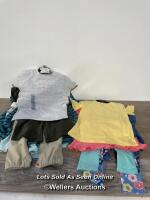 BAG OF CHILDREN'S CLOTHING SUMMER TOP AND SHORTS