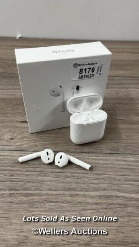 *APPLE AIRPODS / 2ND GEN / WITH CHARGING CASE / MV7N2ZMA / POWERS UP, CONNECTS TO BLUETOOTH, PLAYS MUSIC, MINIMAL SIGNS OF USE