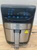*GOURMIA 6.7L DIGITIAL AIR FRYER / POWERS UP / SIGNS OF USE - 2