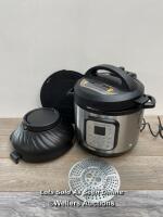 *INSTANT POTÂ® DUO CRISP & AIR FRYER, 8L / POWERS ON/SIGNS OF USE/BOXED