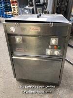 VALENTINES TWIN BASKET COMMERCIAL ELECTRIC DEEP FAT FRYER, APPROX. 82CM (H) X 60CM (W) X 58CM (D) / REQUIRES NEW PLUG, ITEM IS LOCATED AT WELLERS AUCTIONS (GU14SJ)