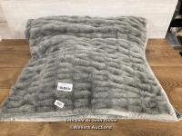*MON CHATEAU RUCHED FAUX FUR THROW - 152 X 177 CM / MINIMAL SIGNS OF USE