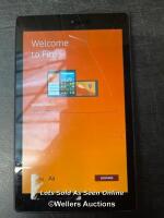 *AMAZON FIRE HD / SCREEN DAMAGED / POWERS UP & APPEARS FUNCTIONAL
