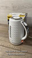 *ZANUSSI CORDLESS KETTLE 1.7L / MINIMAL SIGNS OF USE / POWERS UP / NOT FULLY TESTED / E5