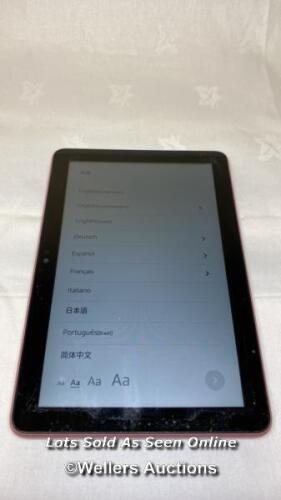 *AMAZON FIRE HD 8 / K72LL4 / POWERS UP & APEARS FUNCTIONAL / RESTORED TO FACTORY DEFAULTS