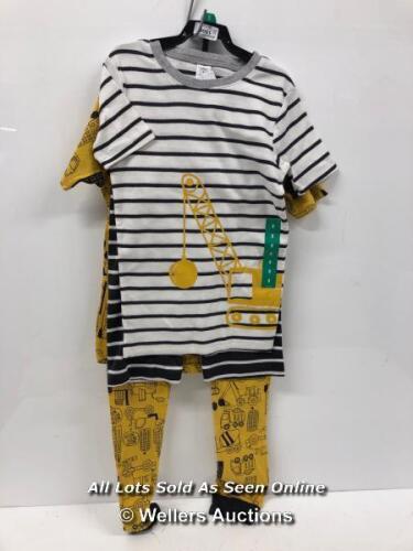 CHILDRENS NEW CARTERS 4PC. CLOTHING SET - 8 YRS