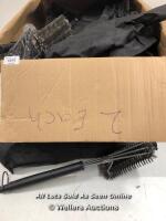 BOX OF BARBEQUE STEEL CLEANING BRUSHES / NEW