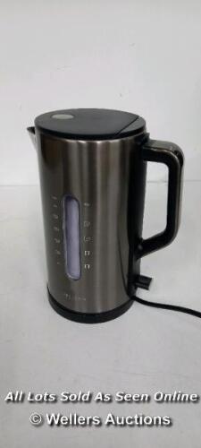 BRUSHED 1.7 LTR STAINLESS STEEL KETTLE POWERS UP USED